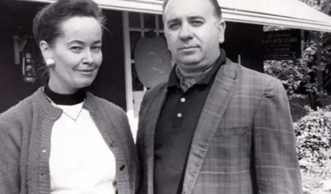 Ed e Lorraine Warren.
